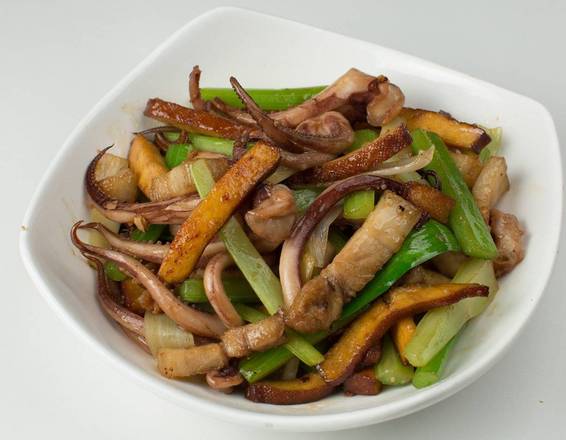 Squid and Tofu and Shredded Pork Stir-Fry 客家小炒